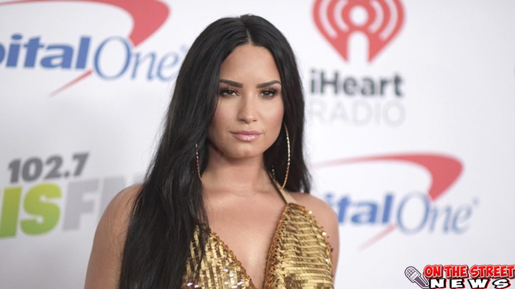 Mengapa Kita Jatuh Cinta dengan Musik Demi Lovato?