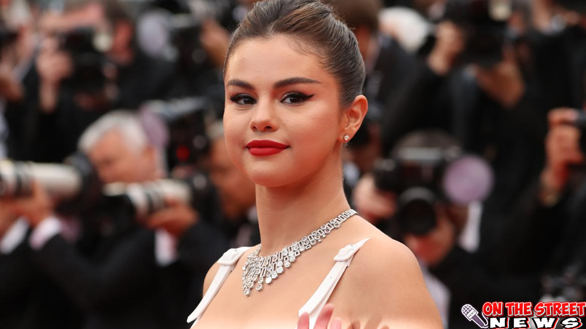 Selena Gomez: Perjalanan Inspiratif Seorang Penyanyi dan Aktris!