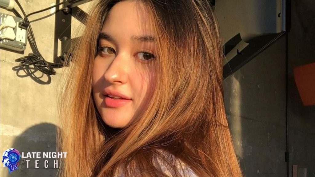 Stephanie Poetri: Suara Manis Memikat Hati Generasi Milenial!