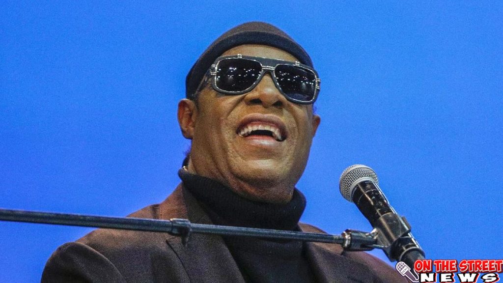 Siapa yang tidak kenal dengan Stevie Wonder? Seorang musisi jenius yang telah menciptakan banyak karya ikonik dan menginspirasi generasi demi generasi.