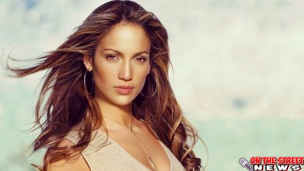 Jennifer Lopez: Sang Diva yang Tak Pernah Pudar Pesonanya!